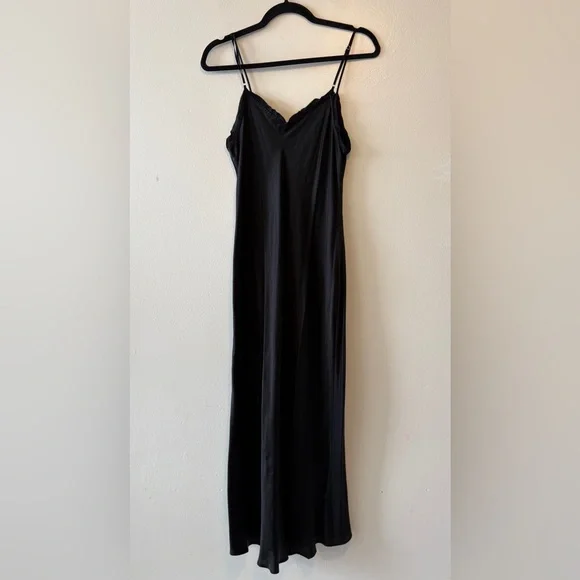 Aritzia Wilfred Only Slip Maxi Maxi Dress Size Medium Black Satin Bias Cut - Picture 4 of 11
